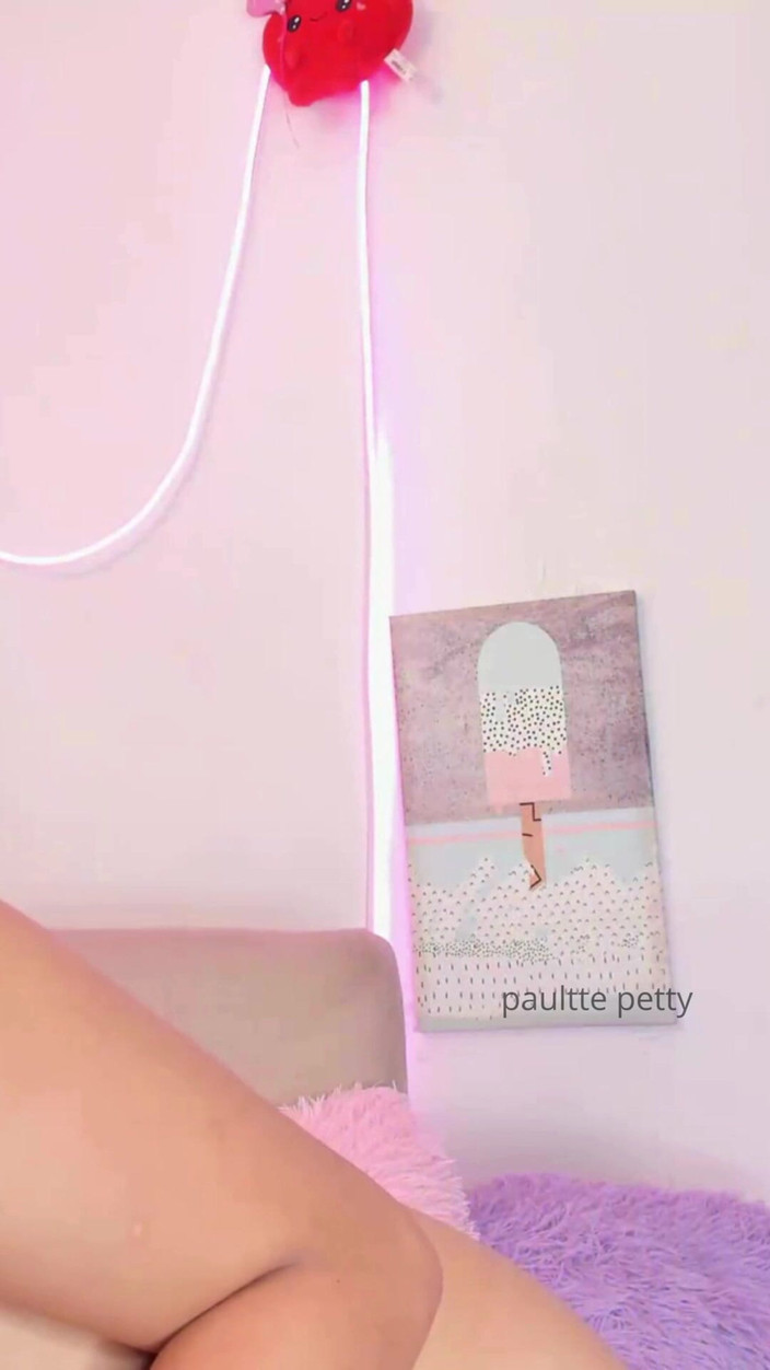 Paulette petty: Cô Bị Đụ Và Bạn Ép Cổ Họng Cô Ấy Bằng Dương Vật...