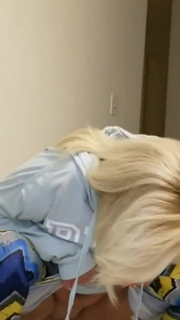 Dobrodružství pissing kundičky zblízka
