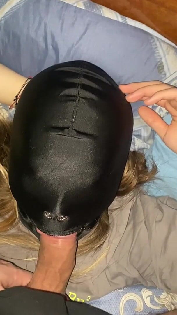 Cumqueen6914: guda chaatne ke saath mukhauta men sakht