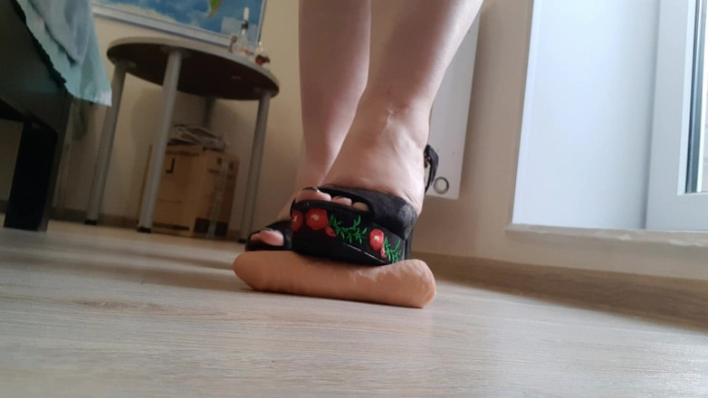 AssGives: Tacones + consolador