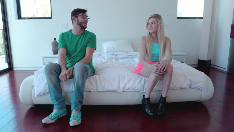 Reality Junkies: Big Dicks tiny chicks 3 cena 1 grandes paus fodendo buceta apertada