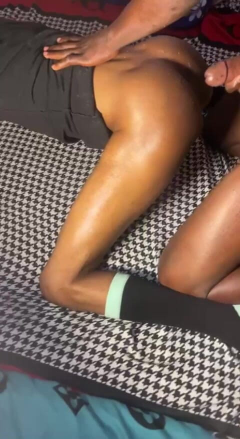 Honeyslim: Ne cere pe mine și pe prietenul meu să-l futem tare