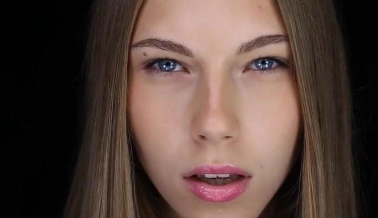 Watch4beauty: Портрет Еббі