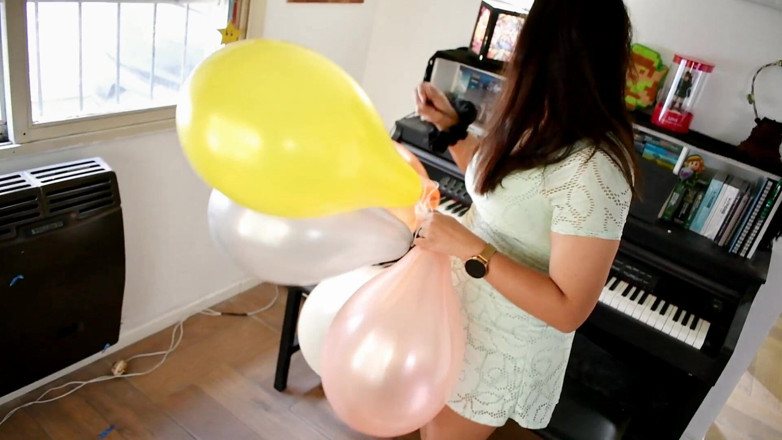melu_world: Nail Pop Gifted Balloons Rub Myself with Them - Bunny Looner
