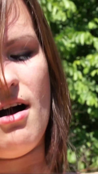 Wild Ride con una amiga tetona - Rita Peach