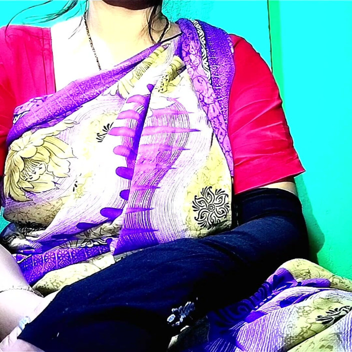 Neha_Noonu: Exotic Desi Saree Tease - Sensual Blouse Boob Pressing (part 1) HD