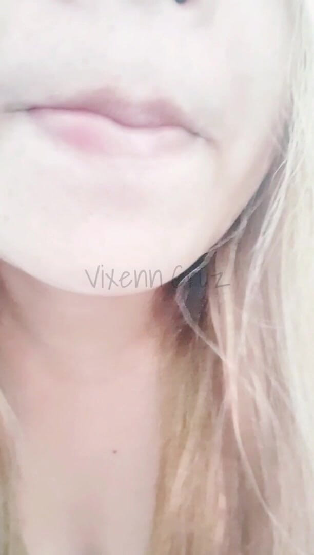 Vixenn Cruz: Boşalıncaya kadar amımı oynamayı seviyorum