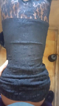 Nyepong kontol paling hot dan ngentot gaya doggy di toilet
