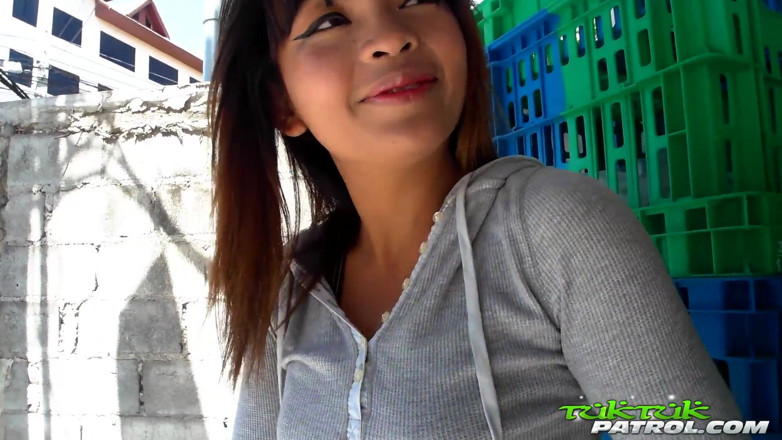 Trike Patrol - Tuk Tuk Patrol: Lovely Asian deserved to cum hard