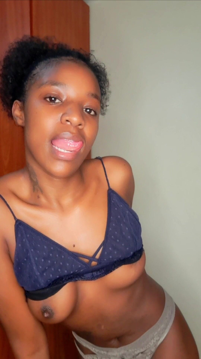 Bambi_bambi: Erotic Dance