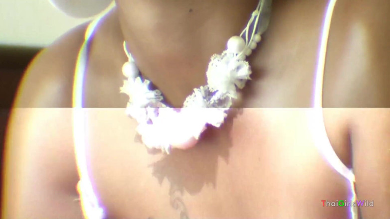 Thai Girls Wild: Creampie per la ragazza tailandese con grandi tette naturali