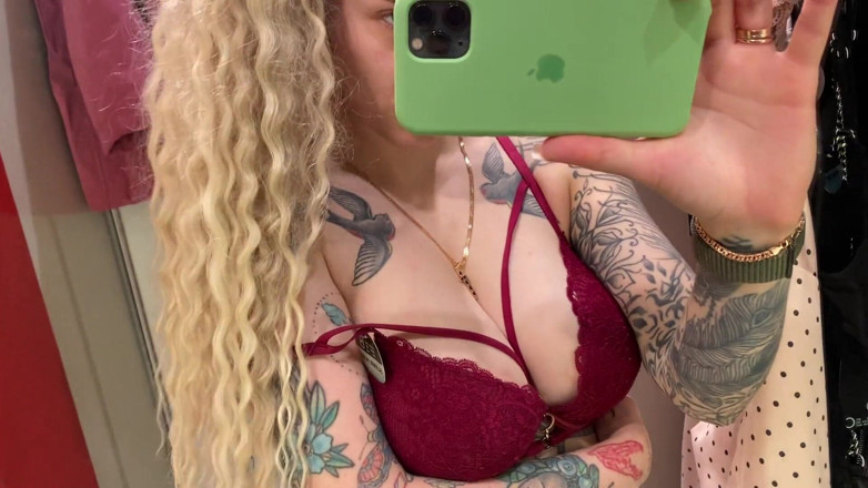 Barbietatoo1: Red underwear in the fitting room for debauchery