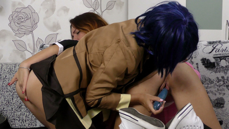 Peaches and Bananas: Aksi lesbian cosplay