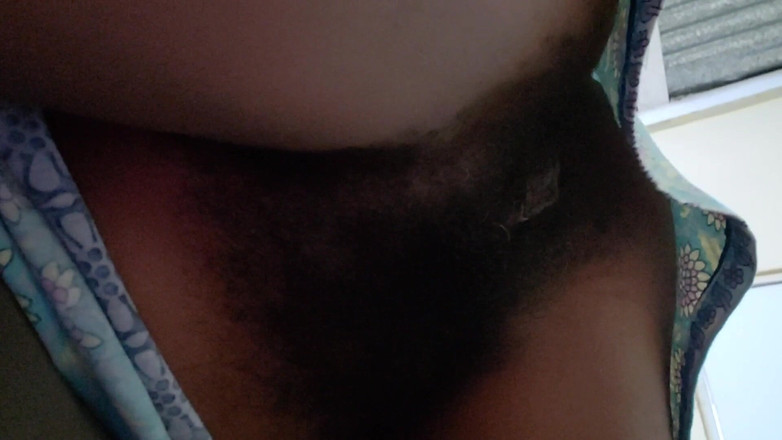 Lovemina: Aby pokazać mi swoją dużą cipkę i masturbować się, urocza...