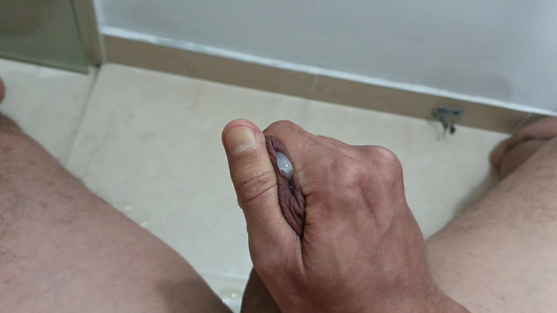 BRAD READY: Wybuch spermy