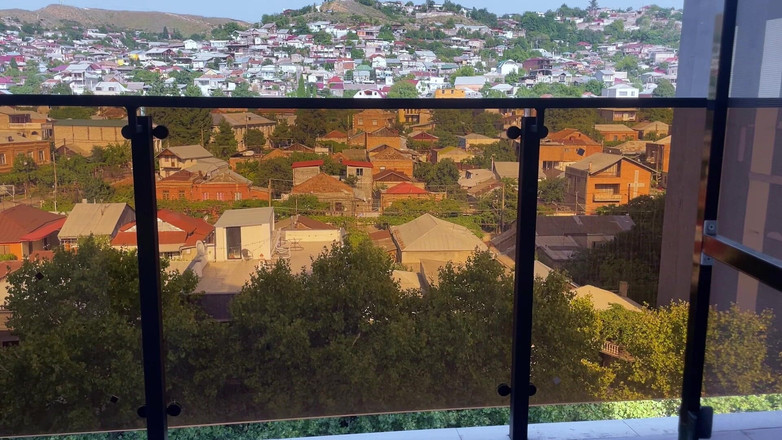 Nick Lewis: De las calles de Tbilisi a la follada cruda - semental...