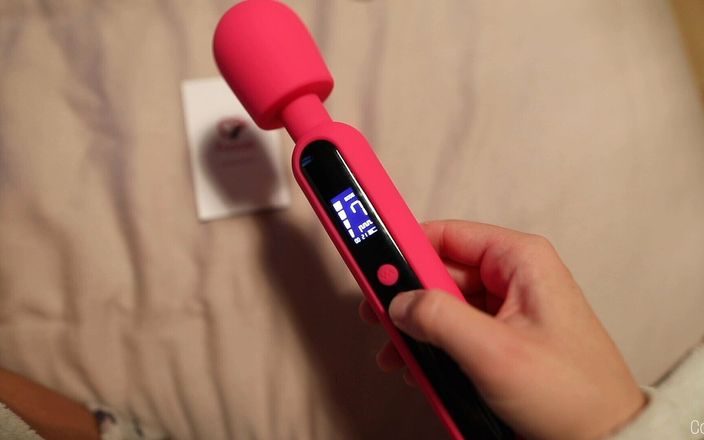Real anal couple: Shaking Orgasm While Testing the Funzze Led Display Wand with...