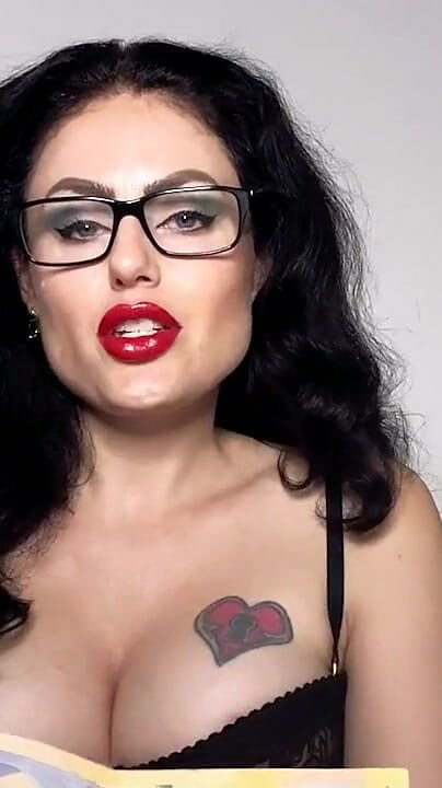 Your Salary Belongs to Me! (Lady Blackdiamoond)