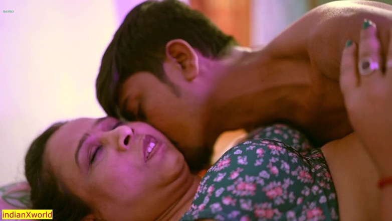 Indian Xshot: Bella indiana scopata da ladro sconosciuto! Sesso improvviso