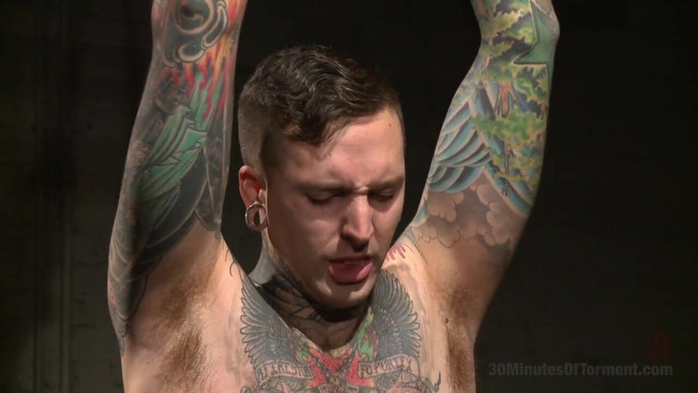 30 Minutes of Torment: Dom Ruckus bere 30 liber floggera