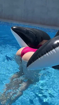 Filmed Lexi Montana Is Having Fun in Outdoor Pool!