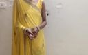 Saara Bhabhi: दामाद ने घर आने वाली सास को पकड़ा और चोदा - गंदी सास को चोदा