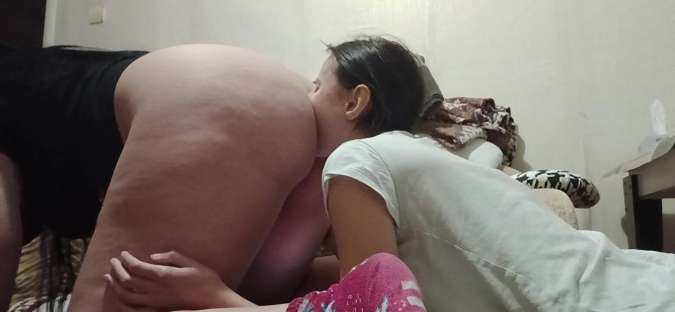 Lesbian-illusion: เลสเบี้ยนอีหีร้อน ดูดรูตูดกันมัน