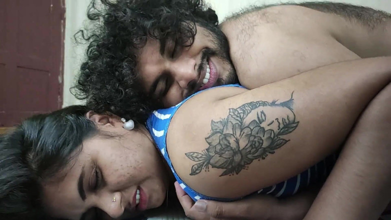 Vaigavarun45: Shimmy dan mini skirt akhbar buah dada panas dengan seks...