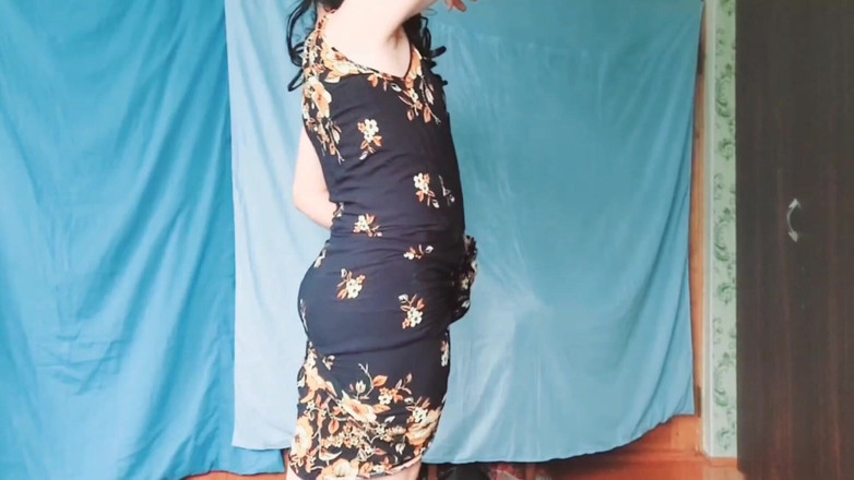 Kitty_Cross: 오늘 밤 여신처럼 곡선을 보여주는 화려한 펨보이