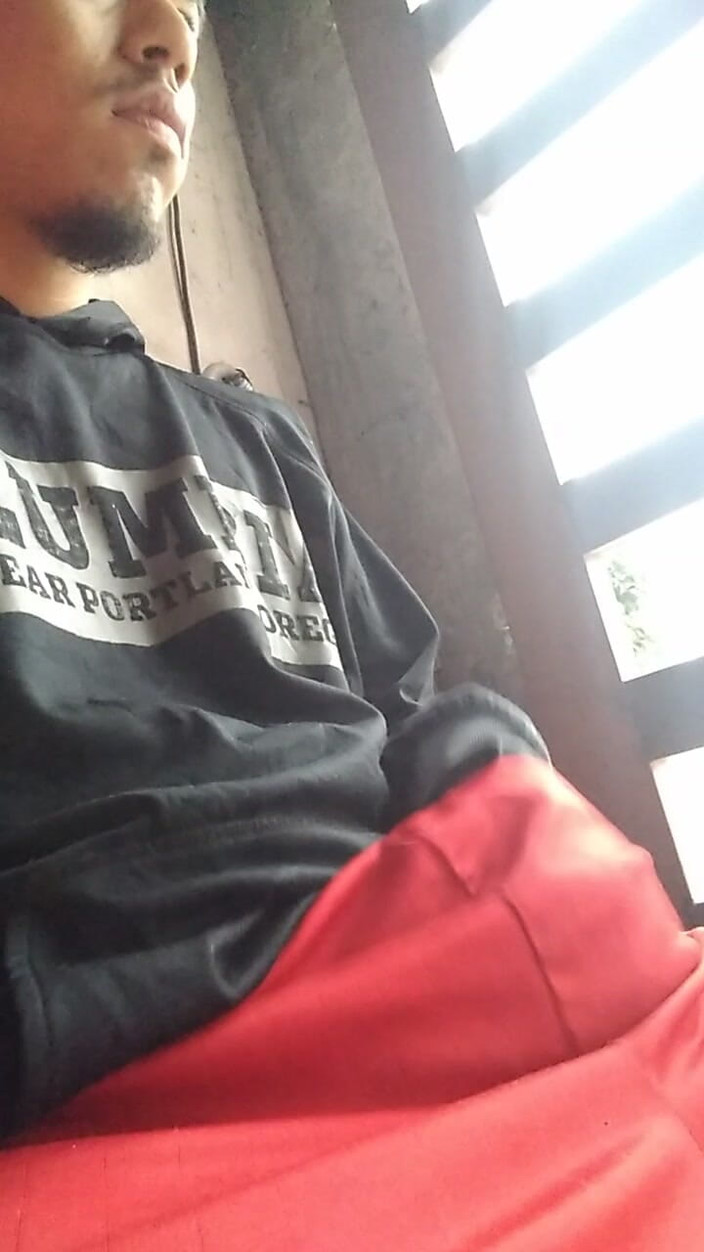 AlexAlejandro13: Pocieranie pod akord