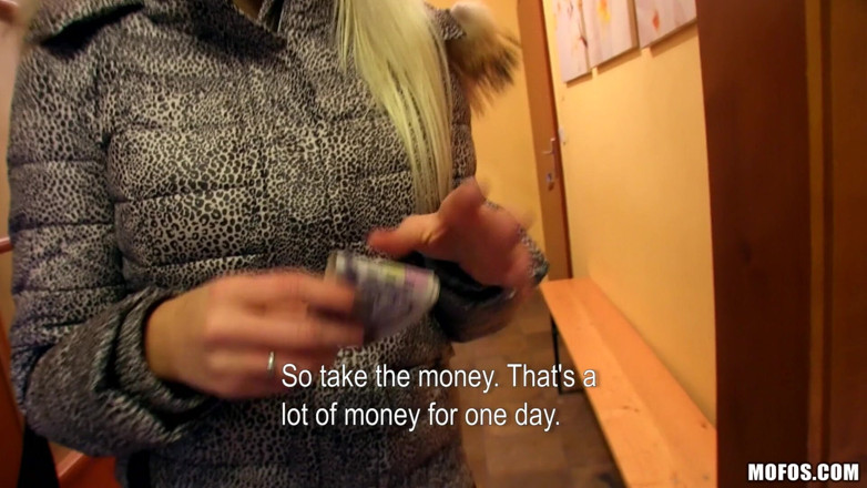 Public Pickups: Public Pickups - Young Blonde Karol Lilien Gets Persuaded by Green...