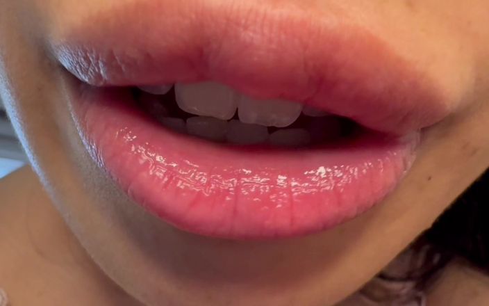 Asmr_mouth: 내 위에 와서 내 숨 냄새를 맡아