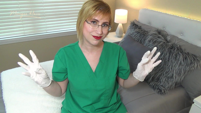 Morrigan Havoc: Enfermera intenta guantes de examen