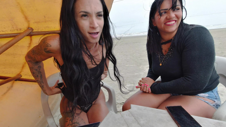 Casal Mattos Trans: Fucks Cast on the beach: непослушный трансгендер, который свел пару Матто с ума на песке
