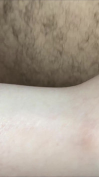 Mi esposa saudita chupa la polla y se la follan por el culo