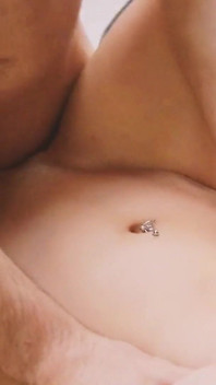 larkiyan har jagah pakri gee drishy-4_busty beb maalish karnevaali ophis men apne paripakv marij ko chodti hai