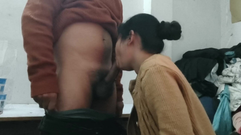 Sexysavita21: Сексуальна дівчина насолоджується з членом клану, мій вітчим смокче 