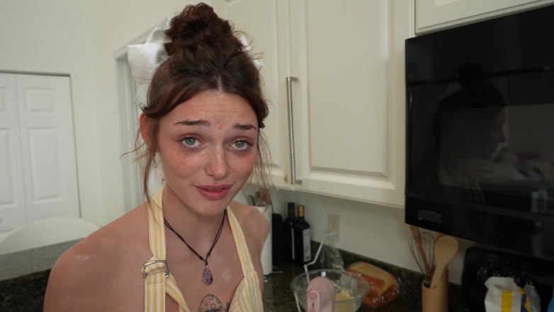Teen StepSis: Stepsis Daisy Love Bakes &amp; Squirts on My Dick in Kitchen...