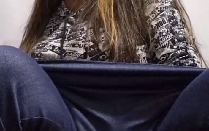 Martin13: Latina deixa o trabalho de fazer pornô caseiro na casa...