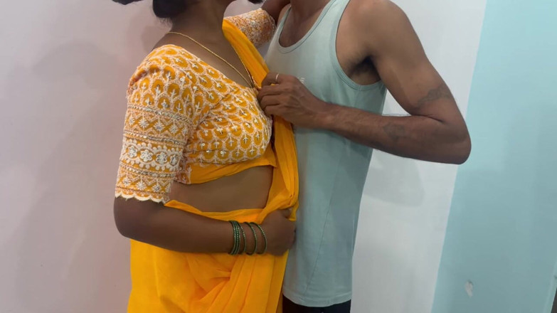 Mary V: Mallu-koppel hete romantische neukpartij in Saree, Indisch koppel hete seks...