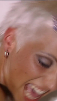 Hot babes Share Giant Cocks on Threesome Fuck Kompilacja
