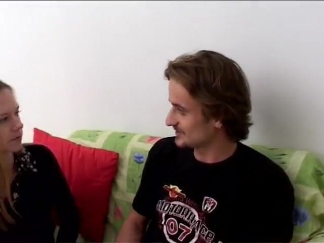 Real Home Made: Porno tra fratellastro in totale segreto a casa quando i...