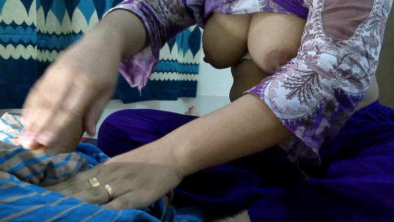 Nadiyabd: Saya mengambil batang saya keluar dari pepek Magi, Nishi mengambil...