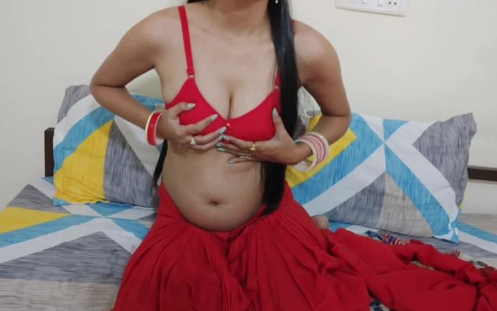Saara Bhabhi: Mijn dikke kont laten zien in rode lingerie