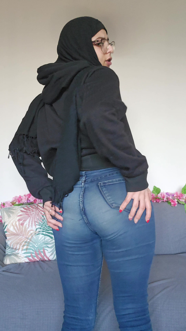 MiaNIqab: 86. BBC Dildo Fucking Sexy Body Under Hoodie Mia Niqab