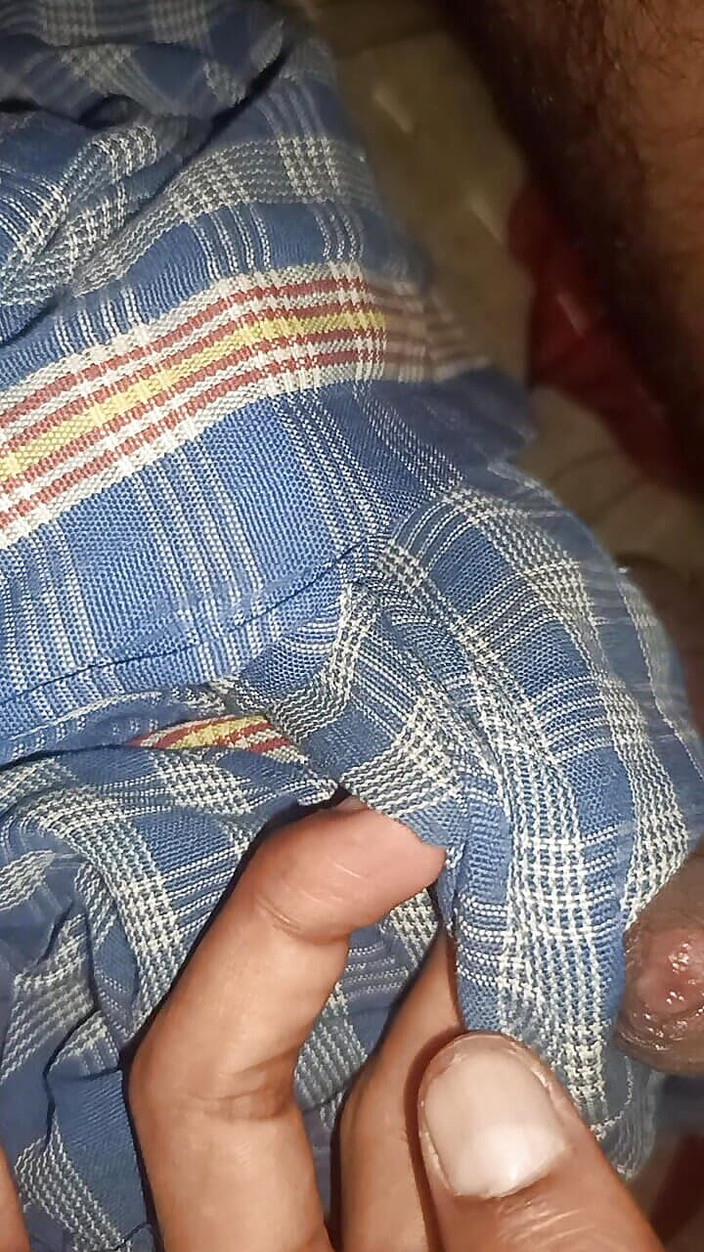 Robbie Dog: Bhabhi ki 打折我土地 ka pani nikal diya desi 印度男孩硬性爱