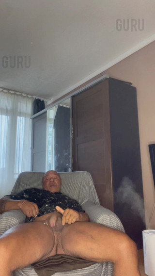 Mr. Guru: श्री गुरु बॉडी बिल्डर डैडी का लंड हिलाया