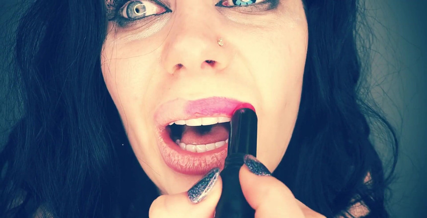 Goddess Misha Goldy: Moja nieczysta szminka dla nas obojga!