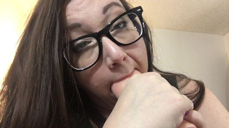 cutejayne: Sexy velká kráska s velkými kozami si hraje s velkým...