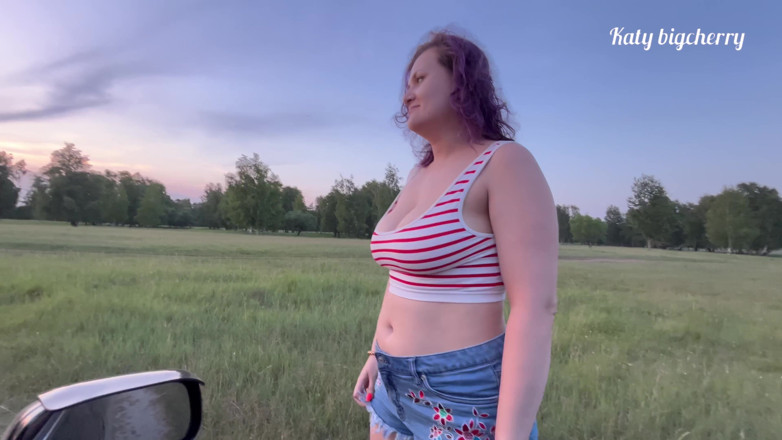 Katybigcherry: Ho deciso di fare un giro a una ragazza con...
